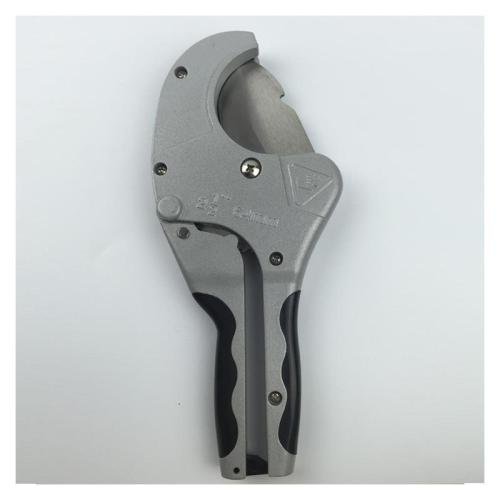 ppr管老是剪不平！有沒(méi)有什么技巧或注意事項(xiàng)？