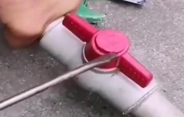 球閥扳手轉軸處漏水怎么修?5張大圖帶你輕松搞定! 球閥扳手轉軸處漏水怎么修?5張大圖帶你輕松搞定!